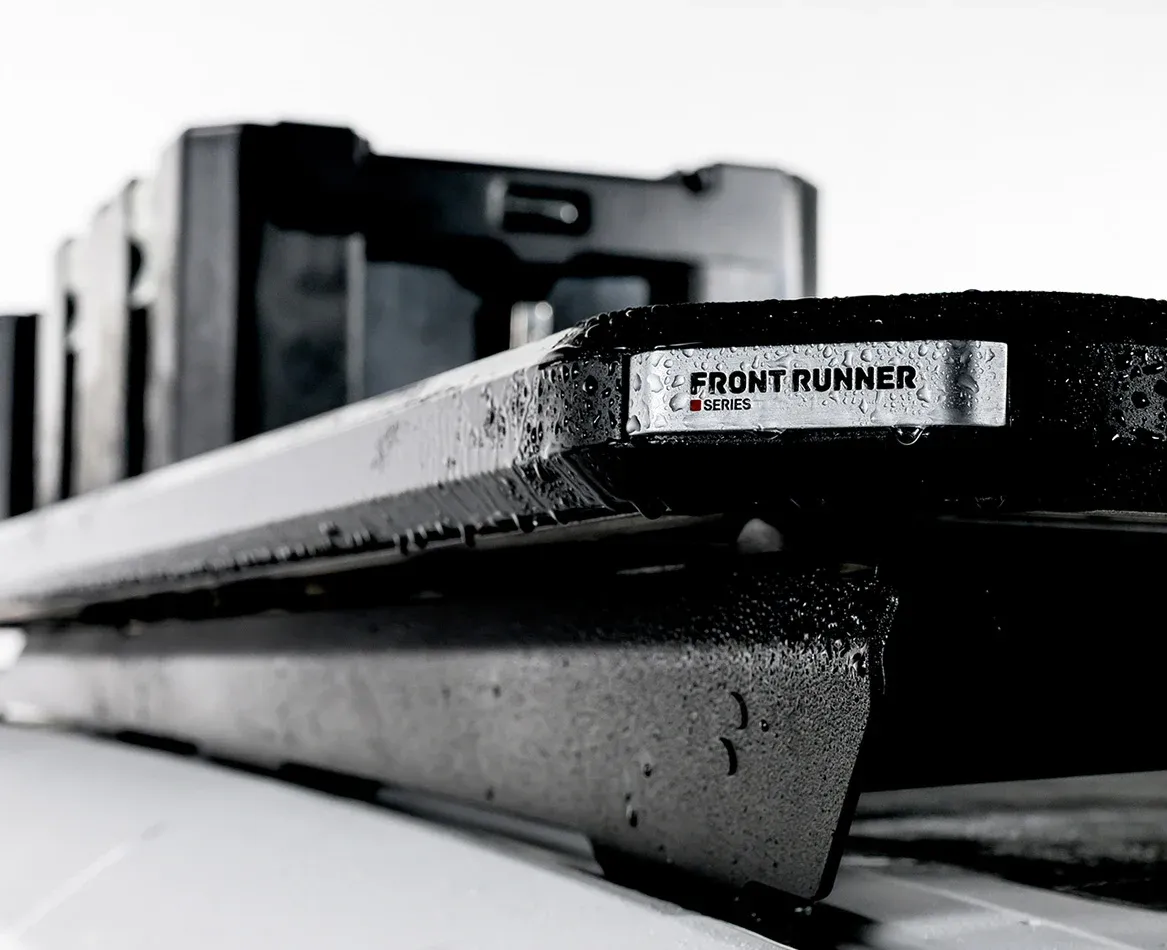 Détail du profil aluminium d'une galerie Front Runner Slimline 3
