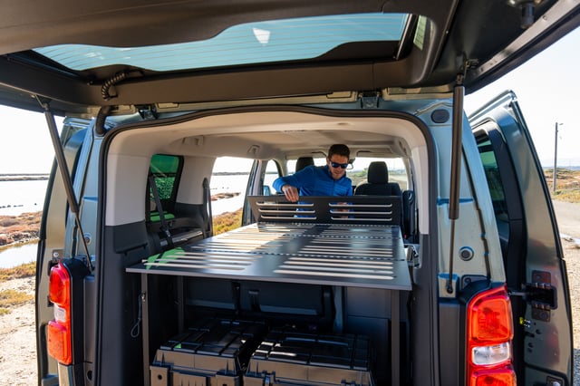 Meuble cuisine arrière de l'Aventourer Origin Peugeot Traveller