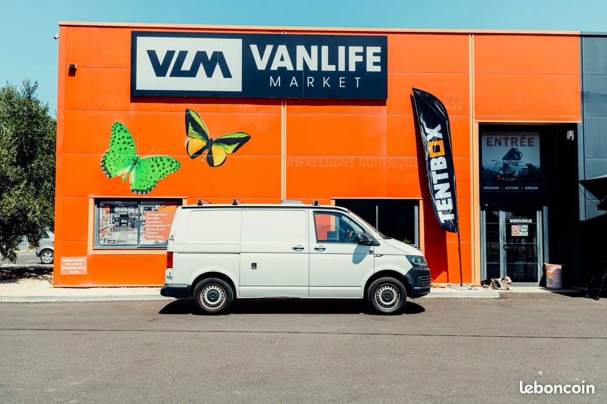 Volkswagen T5 VASP 102 ch — aménagement