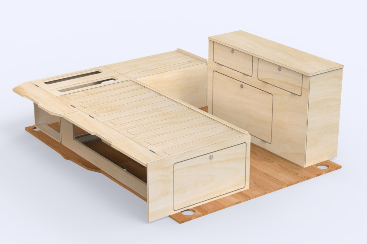 Kit d'aménagement Simple Vans installé dans un van, couchage déployé et rangements en bois
