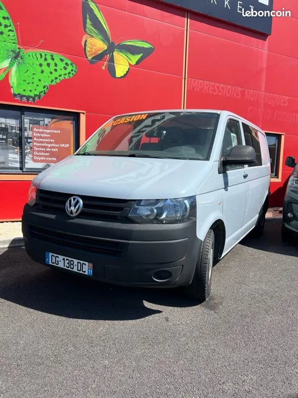 Volkswagen T5 VASP — L1H1 — 102 ch — Aménagement professionnel — vue extérieure