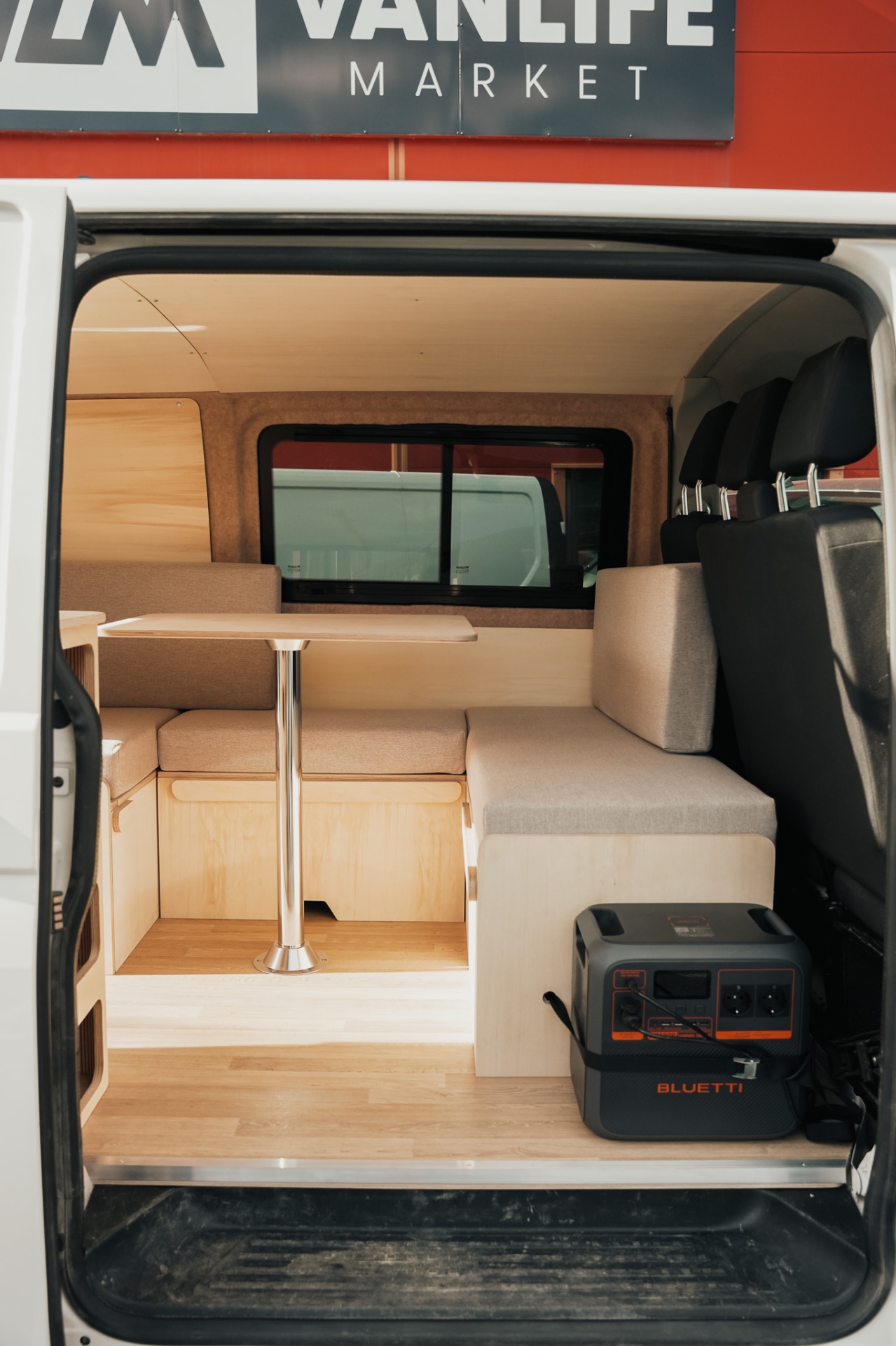 Volkswagen T6 avec pack Exokit U avant — vue 2