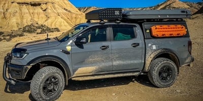 Coffre aluminium BIGFIC installé sur une galerie de 4x4